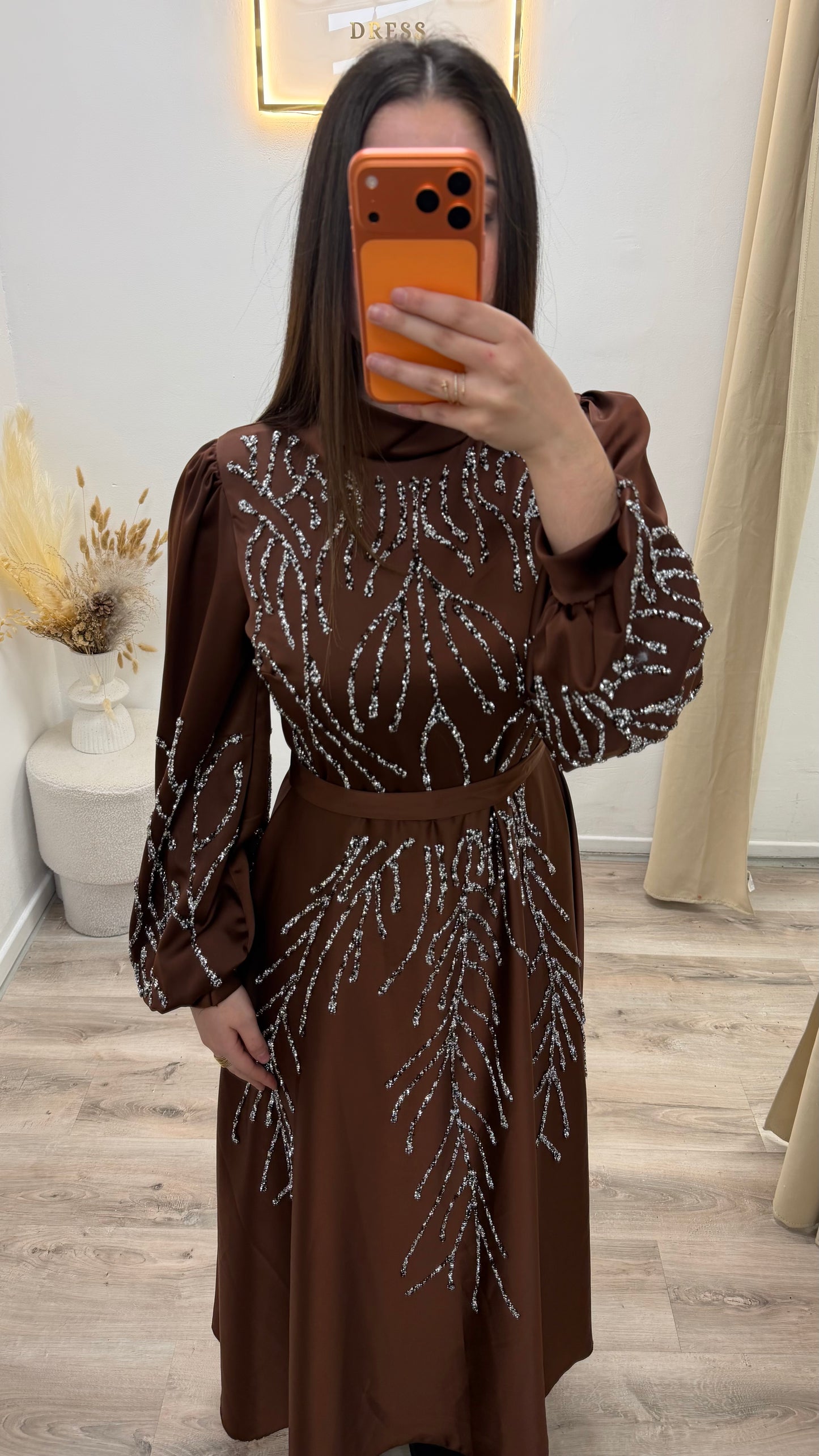 Ayna elbisesi