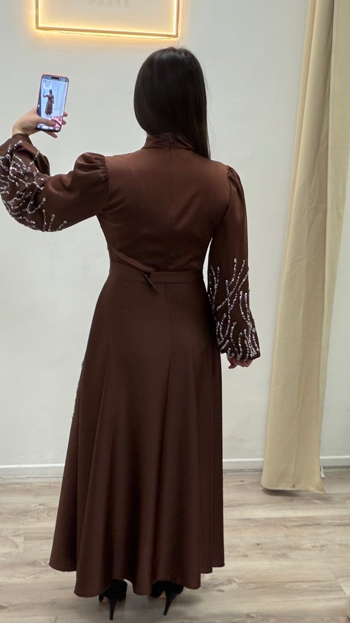 Ayna elbisesi