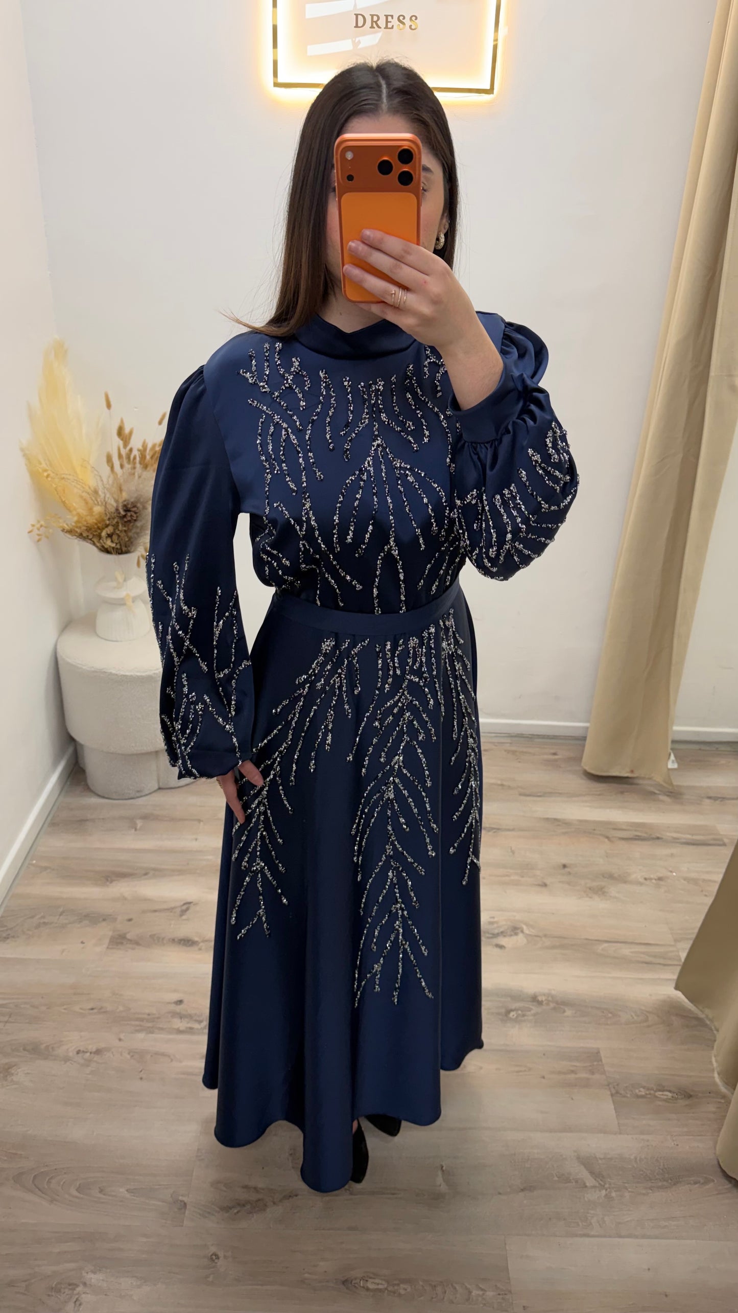 Ayna elbisesi